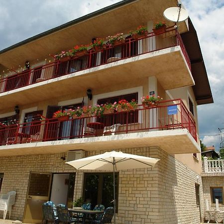 Apartments Nikolina Novi Vinodolski Luaran gambar