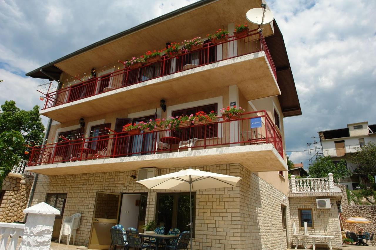 Apartments Nikolina Novi Vinodolski Luaran gambar