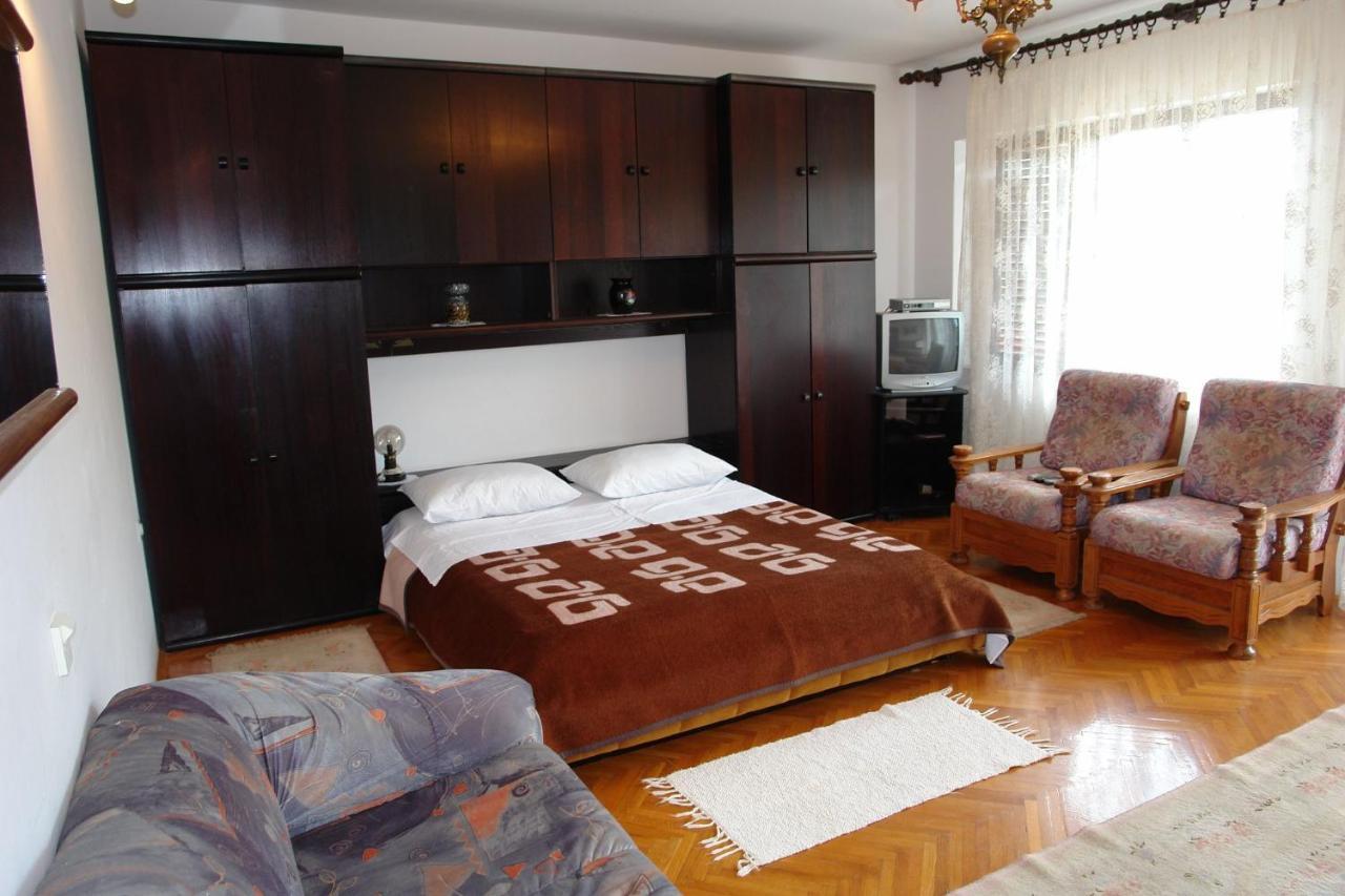 Apartments Nikolina Novi Vinodolski Luaran gambar