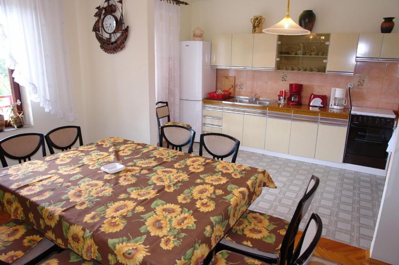 Apartments Nikolina Novi Vinodolski Luaran gambar
