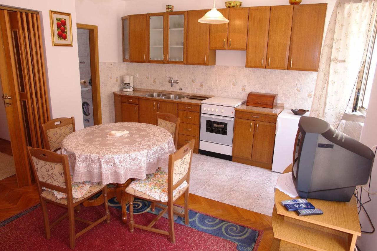 Apartments Nikolina Novi Vinodolski Luaran gambar