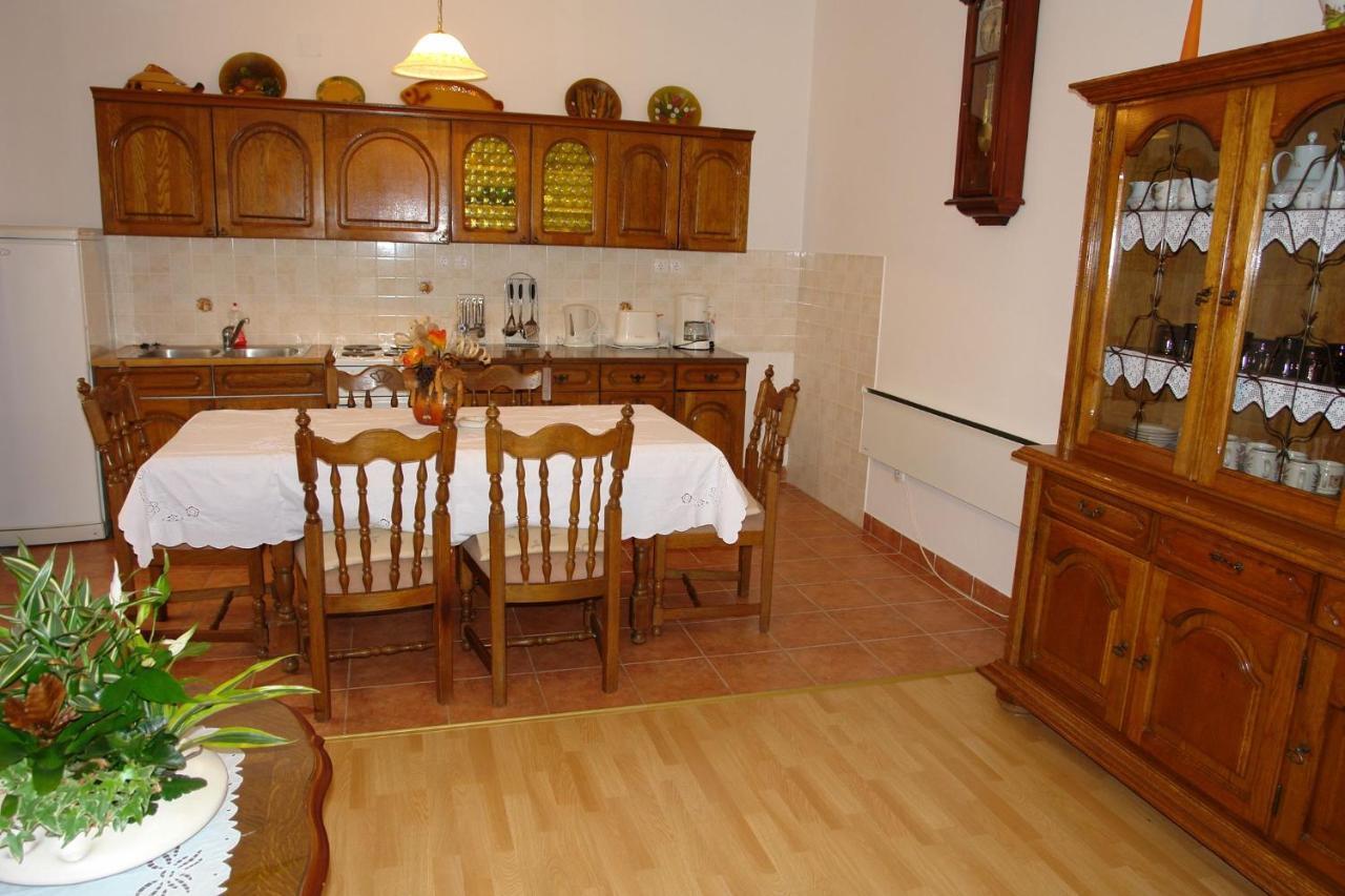 Apartments Nikolina Novi Vinodolski Luaran gambar
